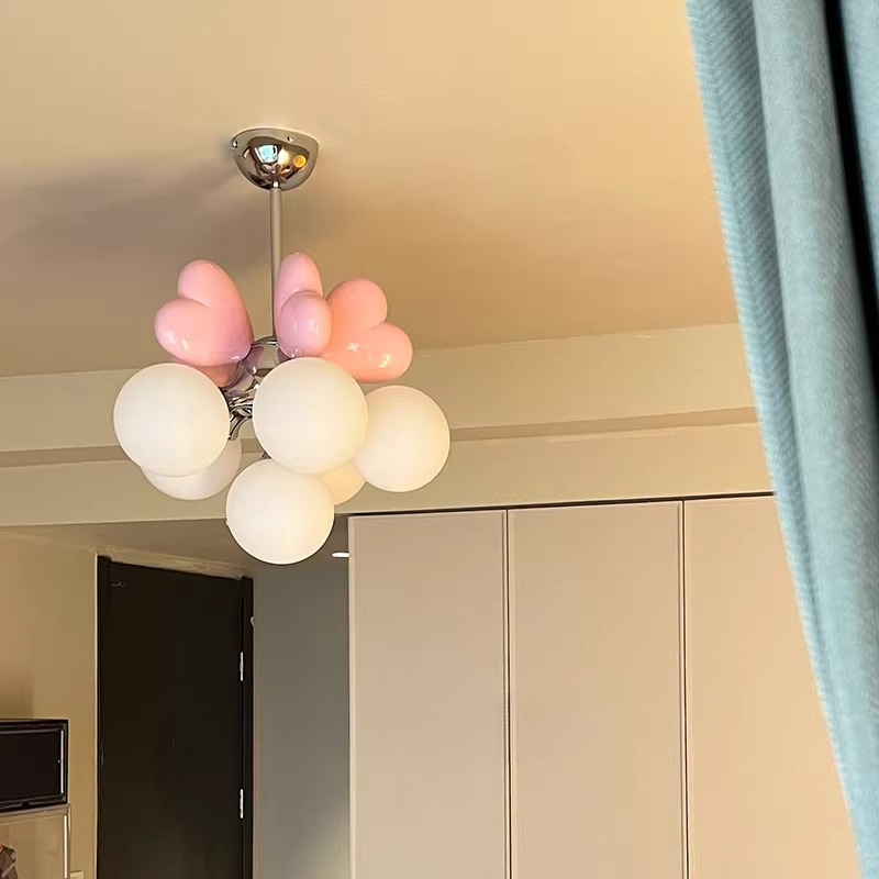 Baby Nursery Chandelier - ピンクハートバブルボール装飾LED E27寝室シャンデリアライト、漫画プリンセスルームシャンデリアランプ、女の子の赤ちゃん保育園用
