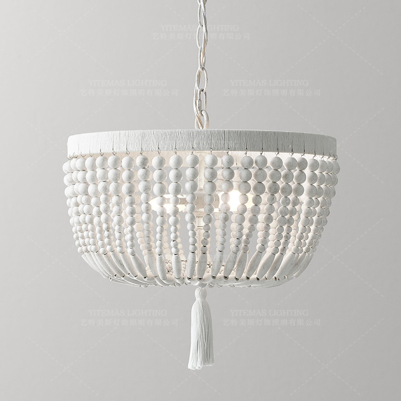 風化した白い木製のビーズで構成された吊り下げ式シーリングライ - Baby Nursery Chandelier のレビューと価格