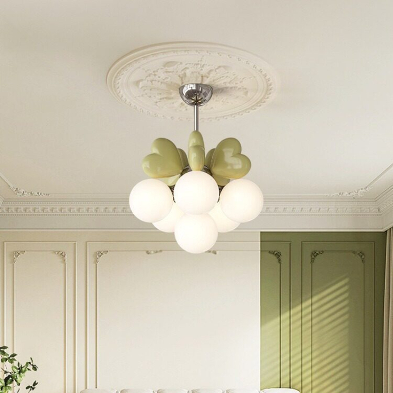 ピンクハートバブルボール装飾LED E27寝室シャンデリアラ - Baby Nursery Chandelier のレビューと価格